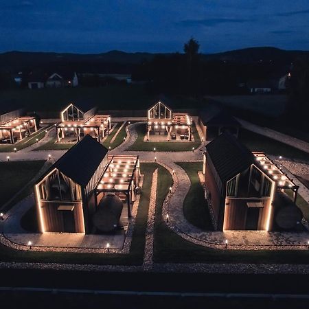 Village Resort Sauna & Jacuzzi & Netflix Tworkowa Екстериор снимка