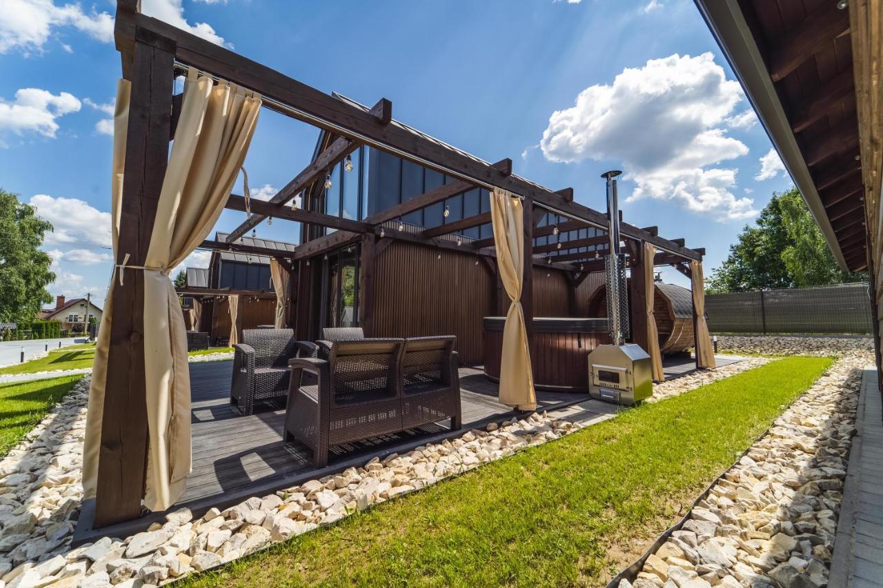 Village Resort Sauna & Jacuzzi & Netflix Tworkowa Екстериор снимка