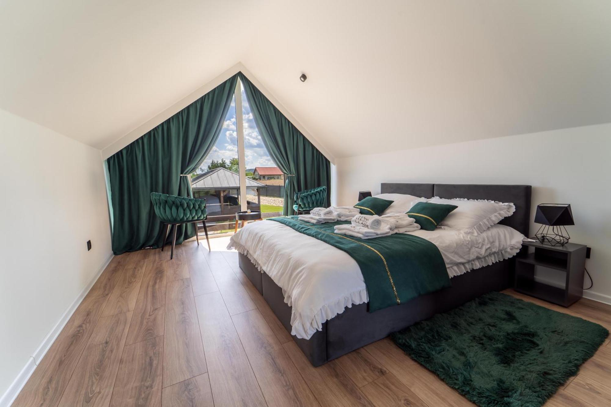 Village Resort Sauna & Jacuzzi & Netflix Tworkowa Екстериор снимка