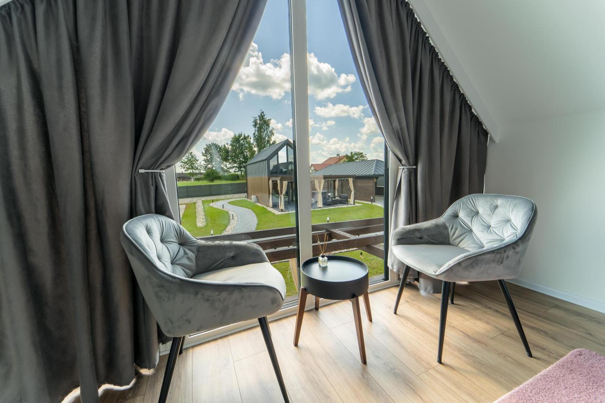 Village Resort Sauna & Jacuzzi & Netflix Tworkowa Стая снимка
